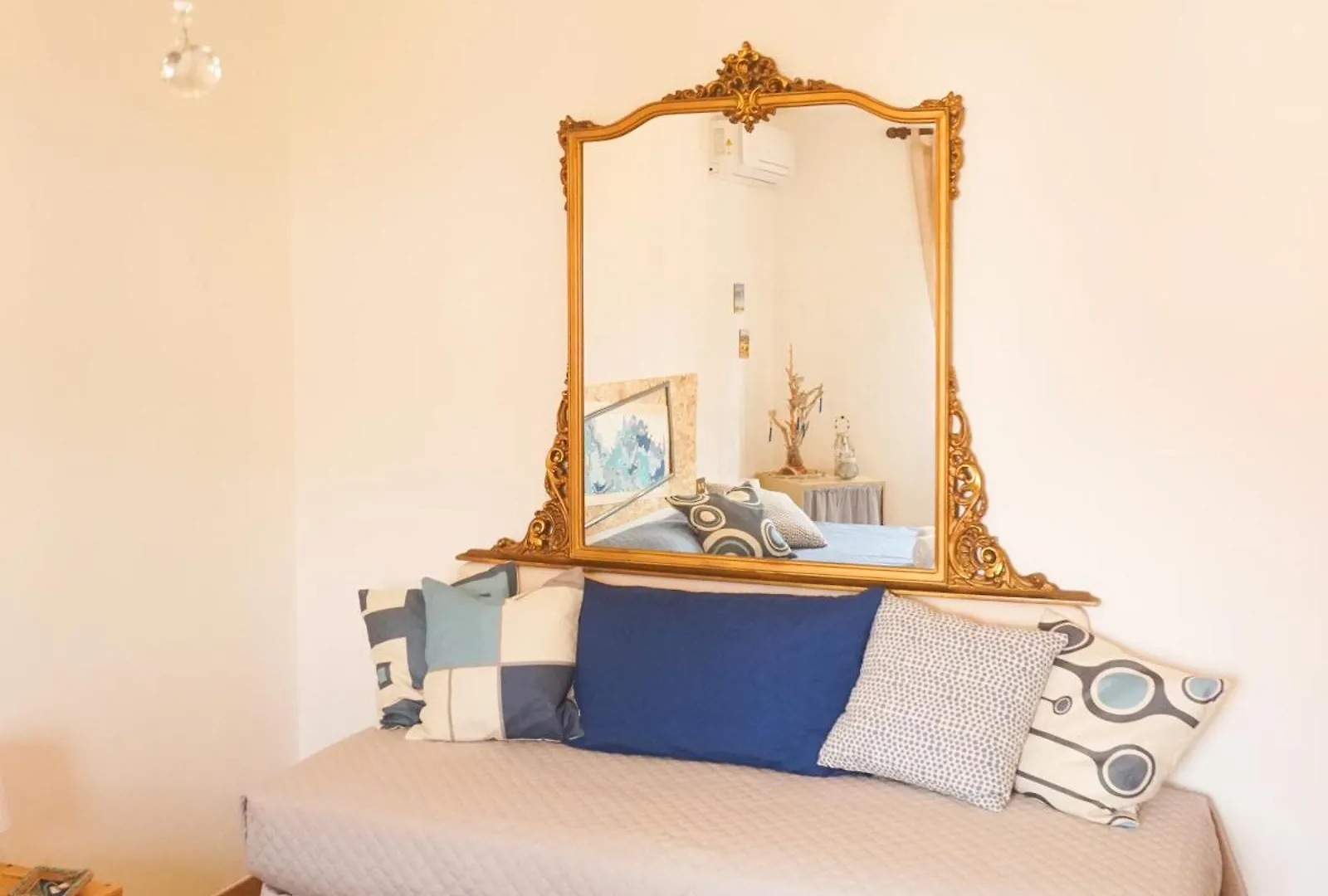 La Casa Di Mamma, Appartamento Di Charme Nel Borgo Luogosanto